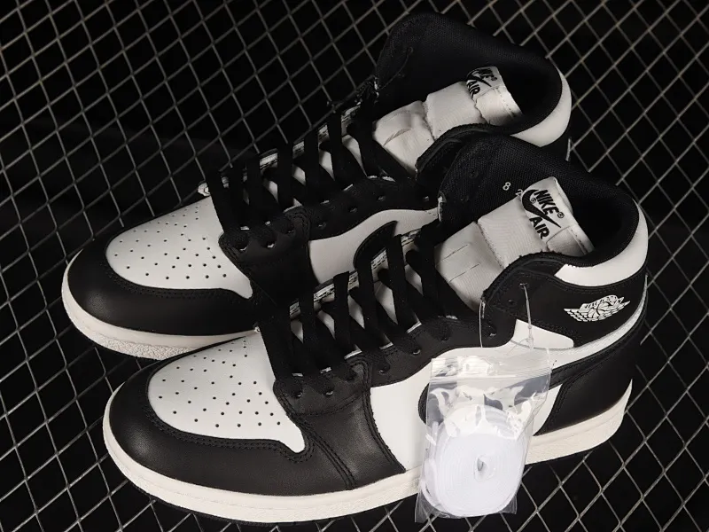 All categories Air Jordan Jordan series basketball shoes Air Jordan 1 High pure original version Air Jordan 1 High 85 "Black White" AJ1 Joe 1 black and white panda BQ4422-001